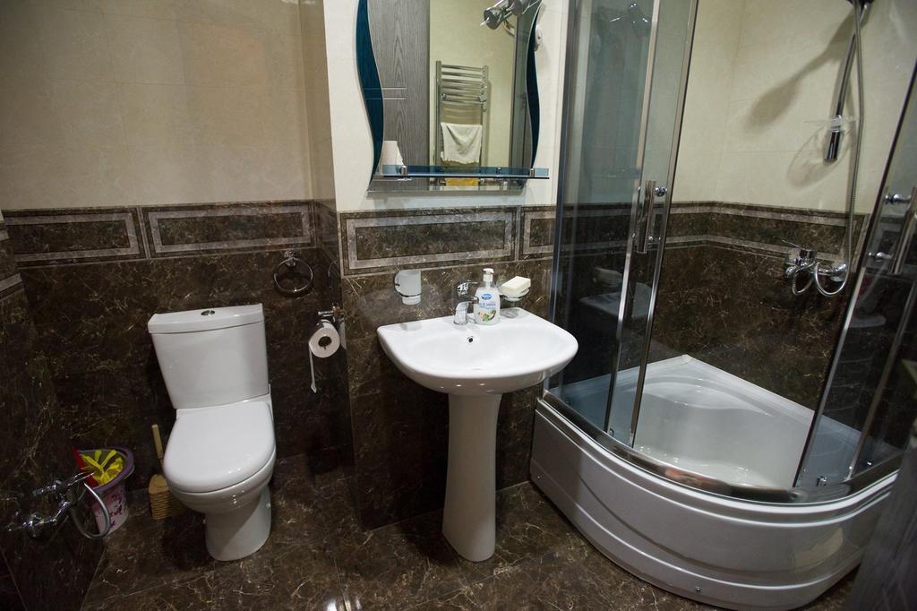 Batumi Appartments Habitación foto